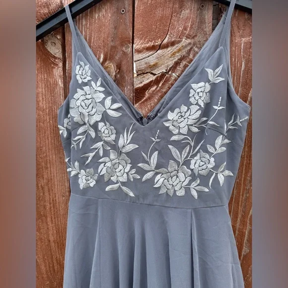 Anthropologie BHLDN Sadia Gray Floral Embroidered Bridesmaid Dress Size 4 - Picture 2 of 8